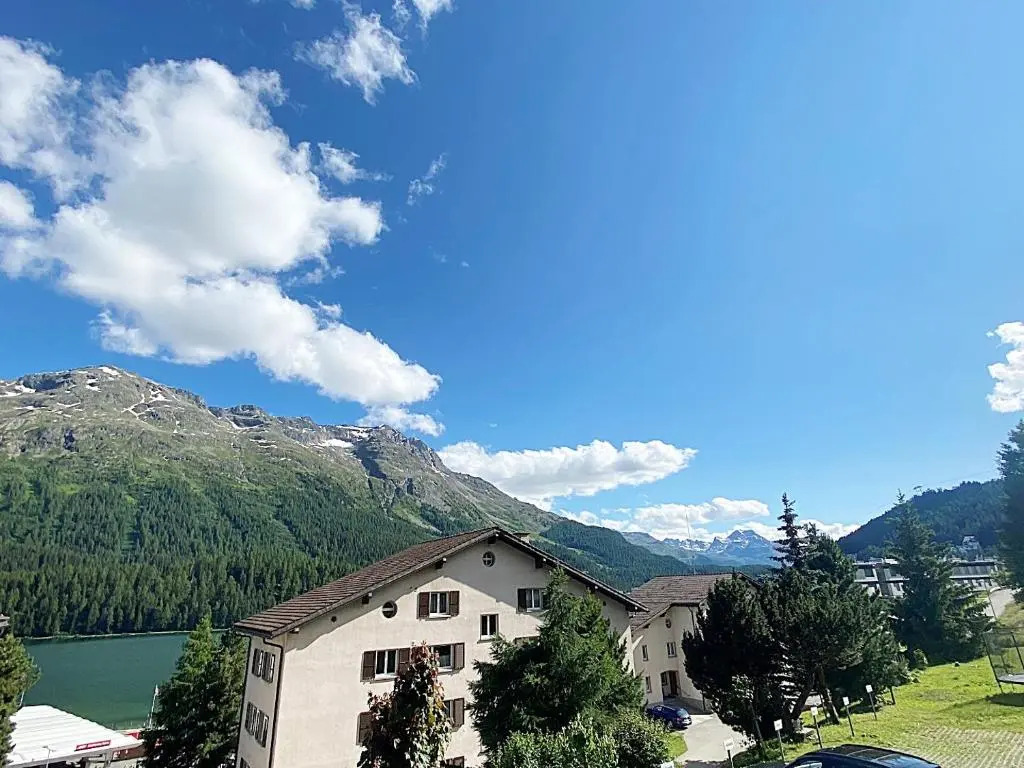 Seeblick an Luxusmeile 4P, 70m2 - Parkplatz, S11-1