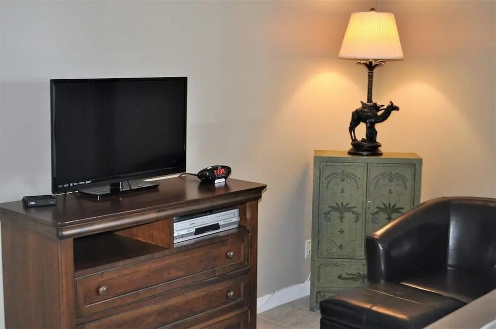 Beachside Two 4255 - flr5 - 1BR 1BA + Bonus Room - (6)