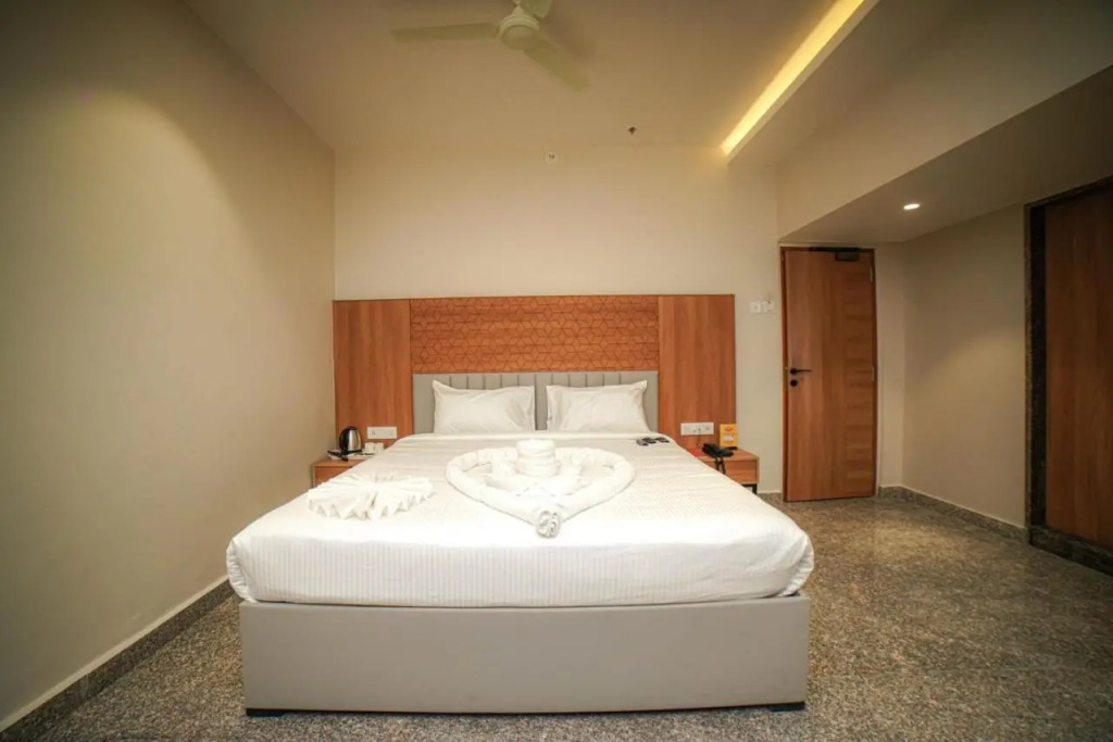 Hotel SVM GRAND Bachupally