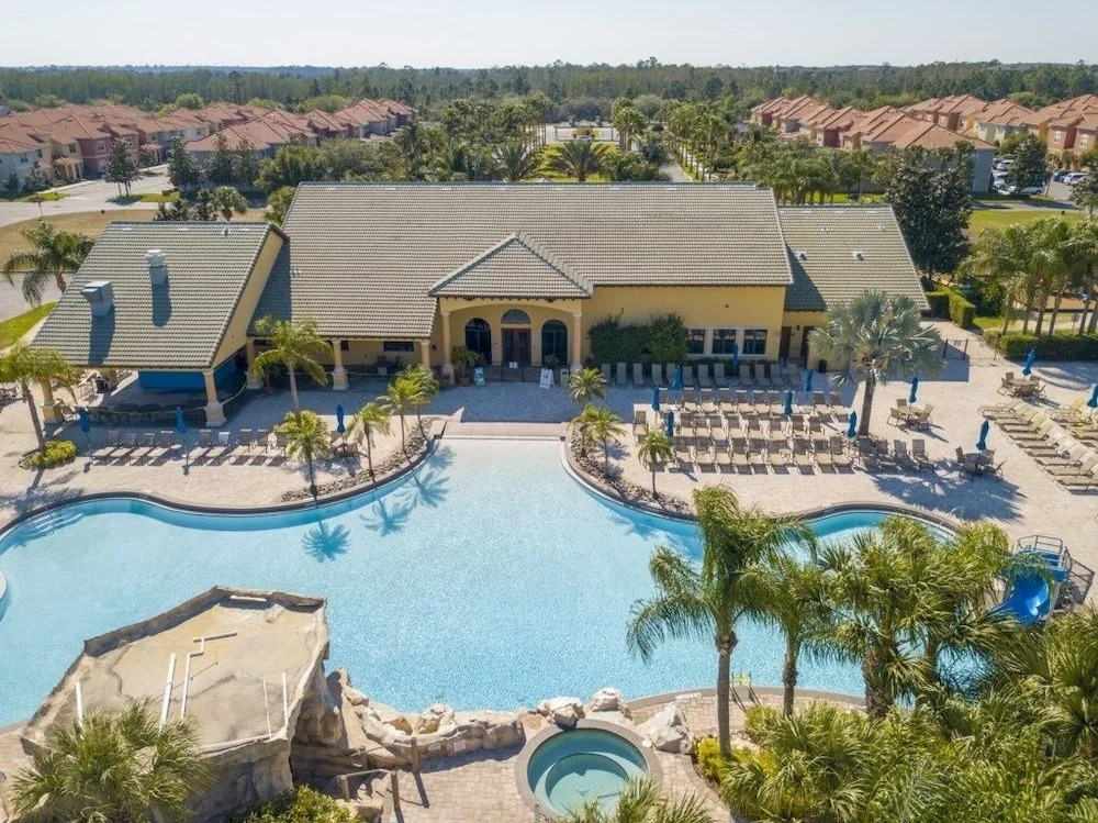 Paradise Palms - 5 Bedroom Pool - 3500PP Home by RedAwning