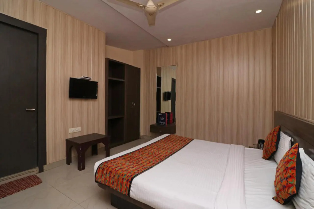 Hotel Ganga Palace