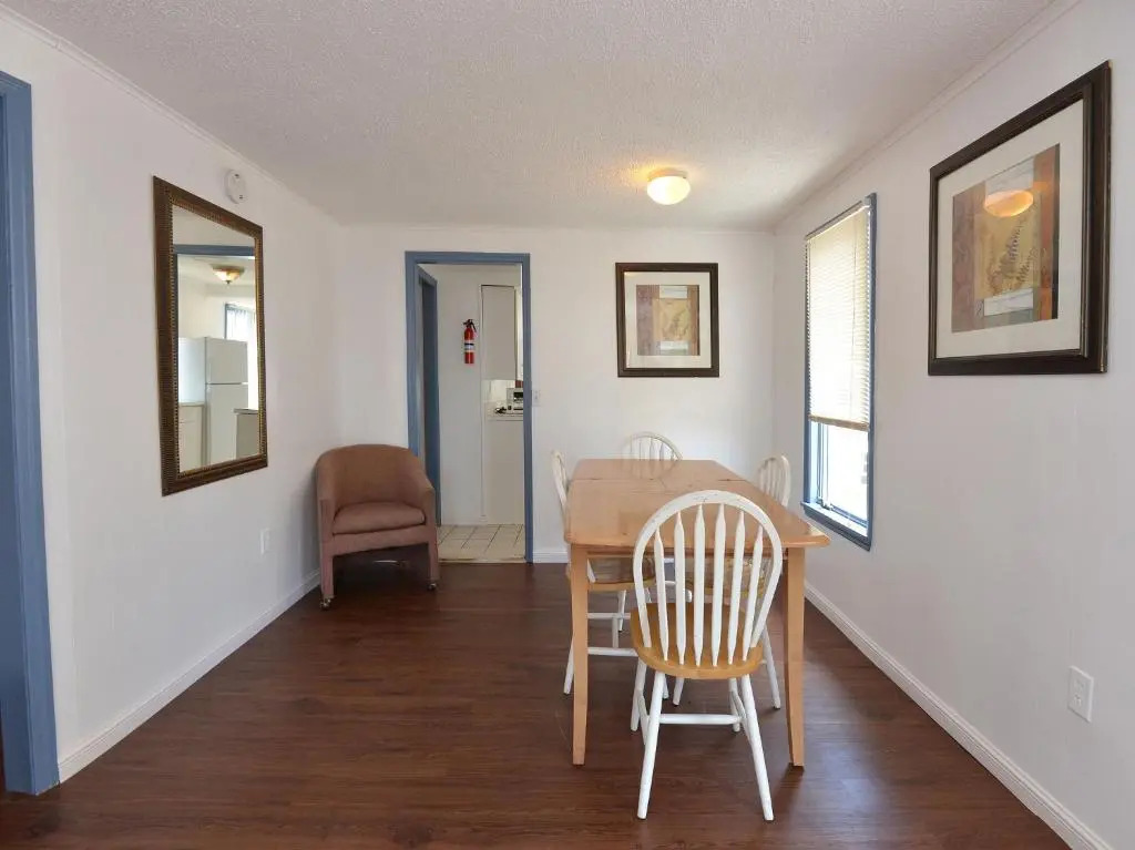 Shore Beach Houses - 52 - 401 Porter Avenue