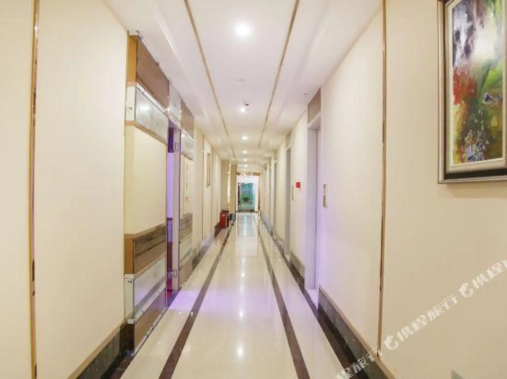 New Beacon Shangju Hotel (Hanzhengjie Subway Station Wuzhan Convention Center)
