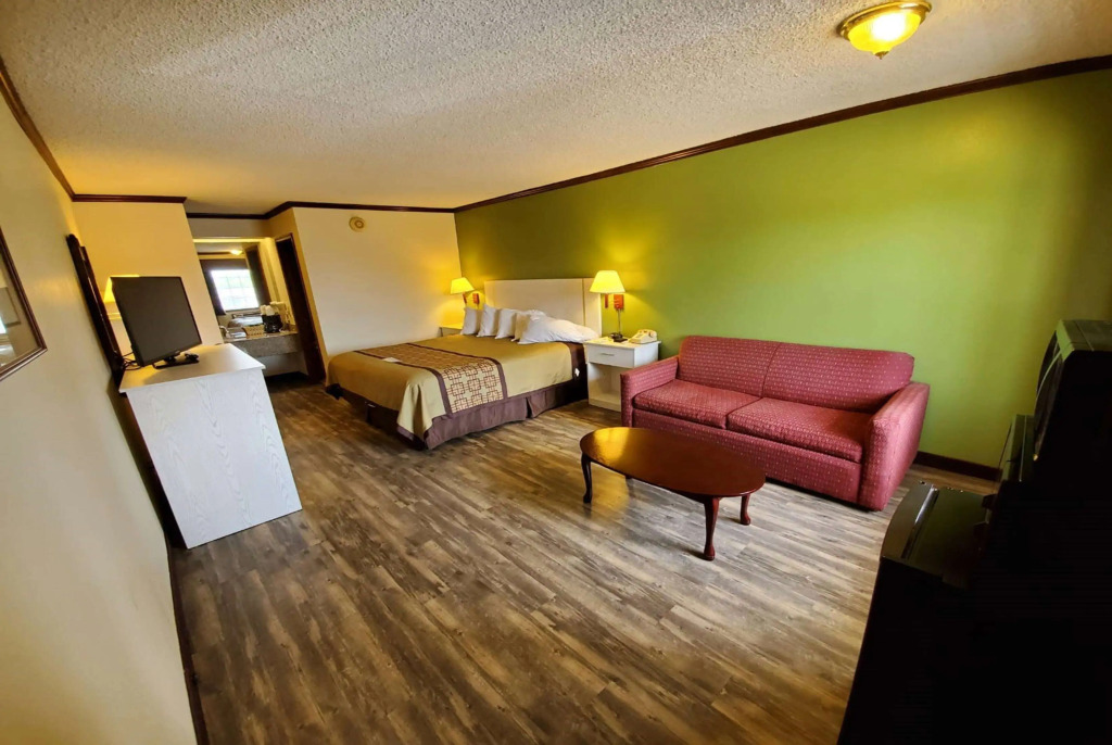 Days Inn by Wyndham Monett
