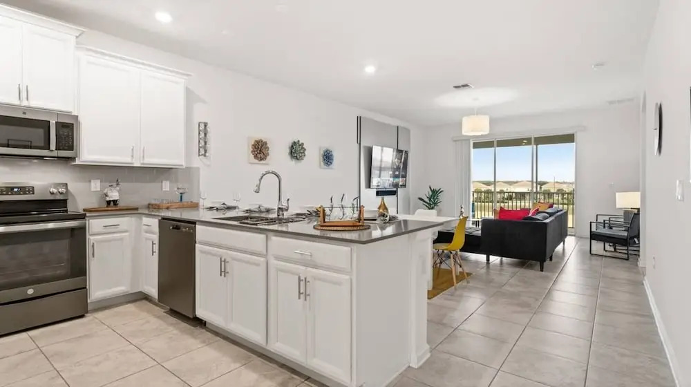 Stylish 3BR Condo Championsgate w Water Park