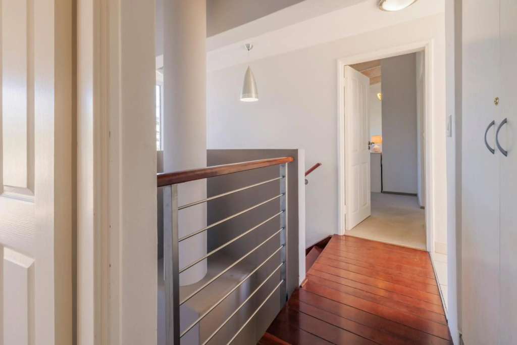 Waterfront Cottage B3