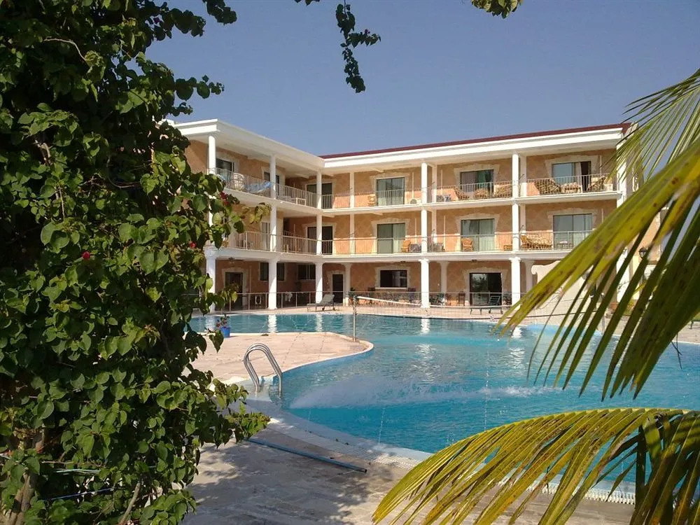 Sunny Golf Hotel
