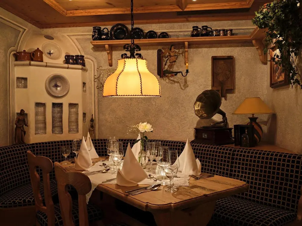 Hotel Restaurant Burg-Klause