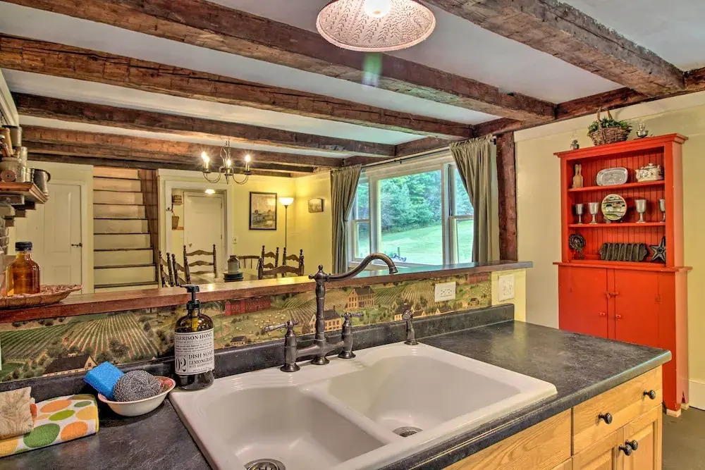 Historic Hanover Area Home, 16 Miles to Dartmouth!