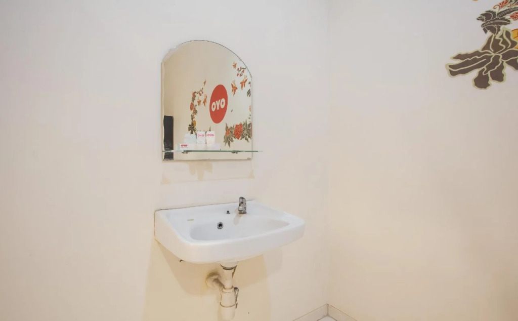 Hotel O Graha 99