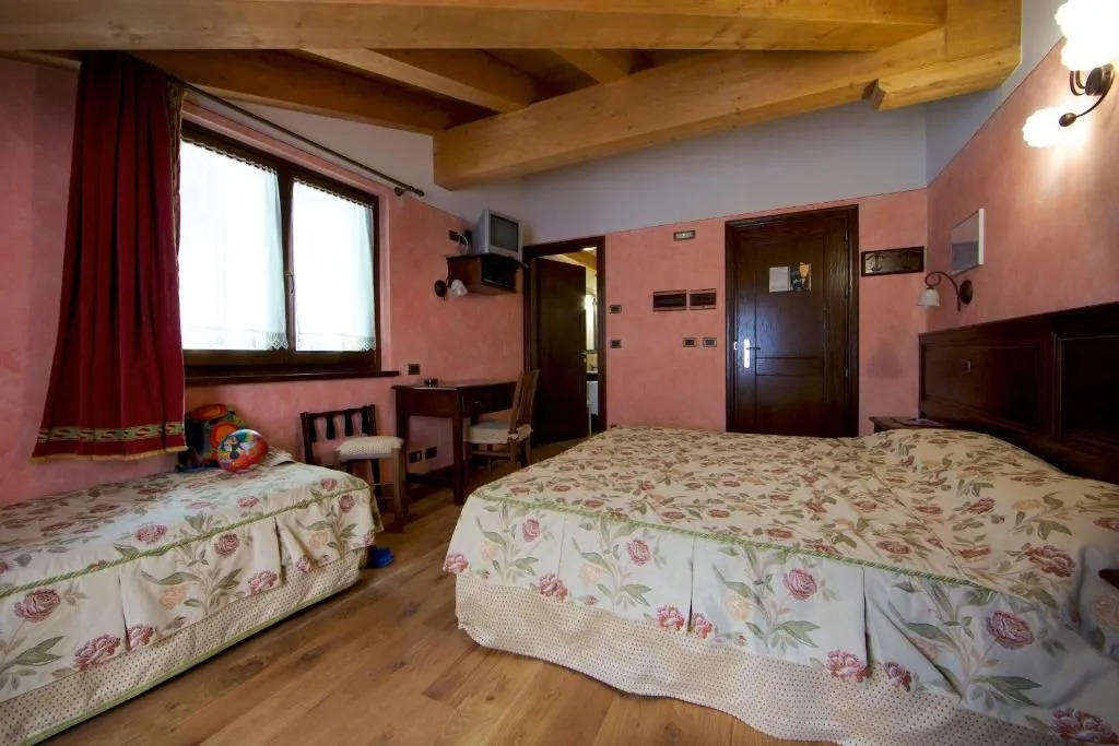 Hotel L Aiglon