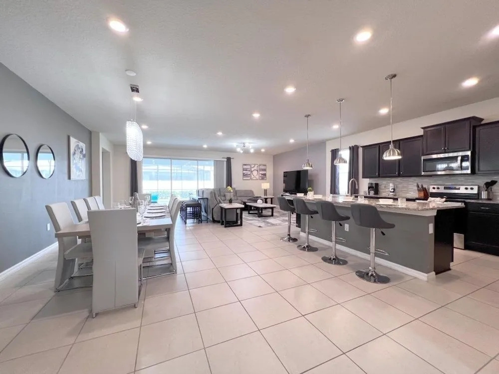 Luxurious Pool Home With Private Pool-2061lc 8 Bedroom Home by RedAwning