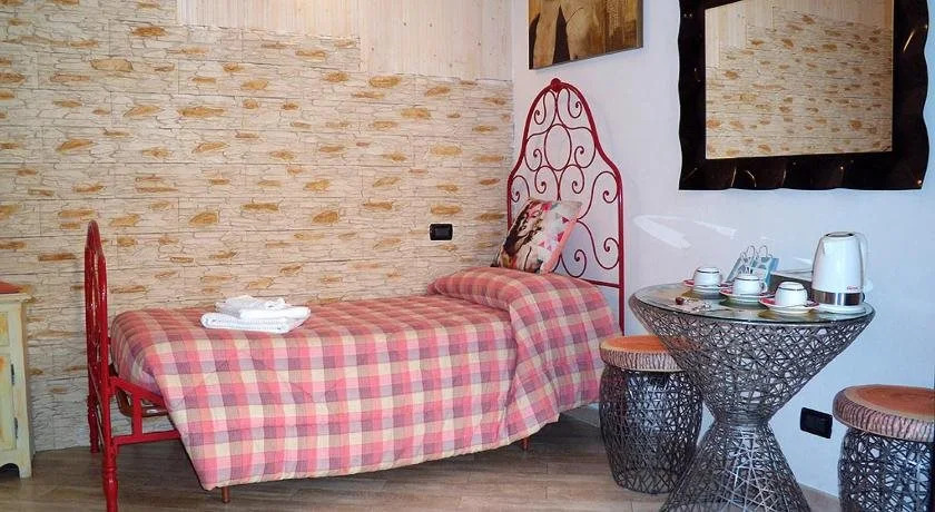 Michela Rooms