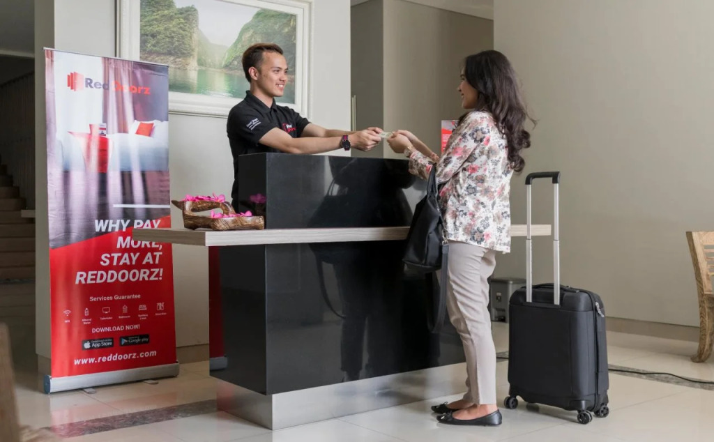 RedDoorz Plus at New Era Budget Hotel Near UCMed and Chong Hua Hospital Mandaue FORMER RedDoorz Plus New Era Budget Hotel Mandaue