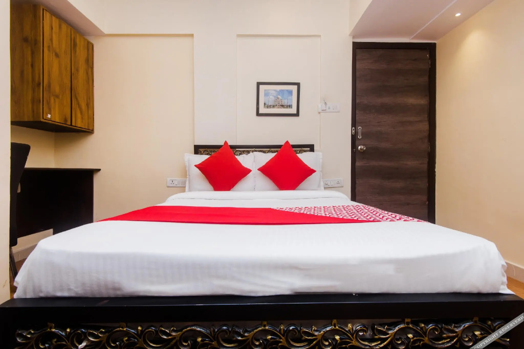 OYO 8373 Rigga Inn