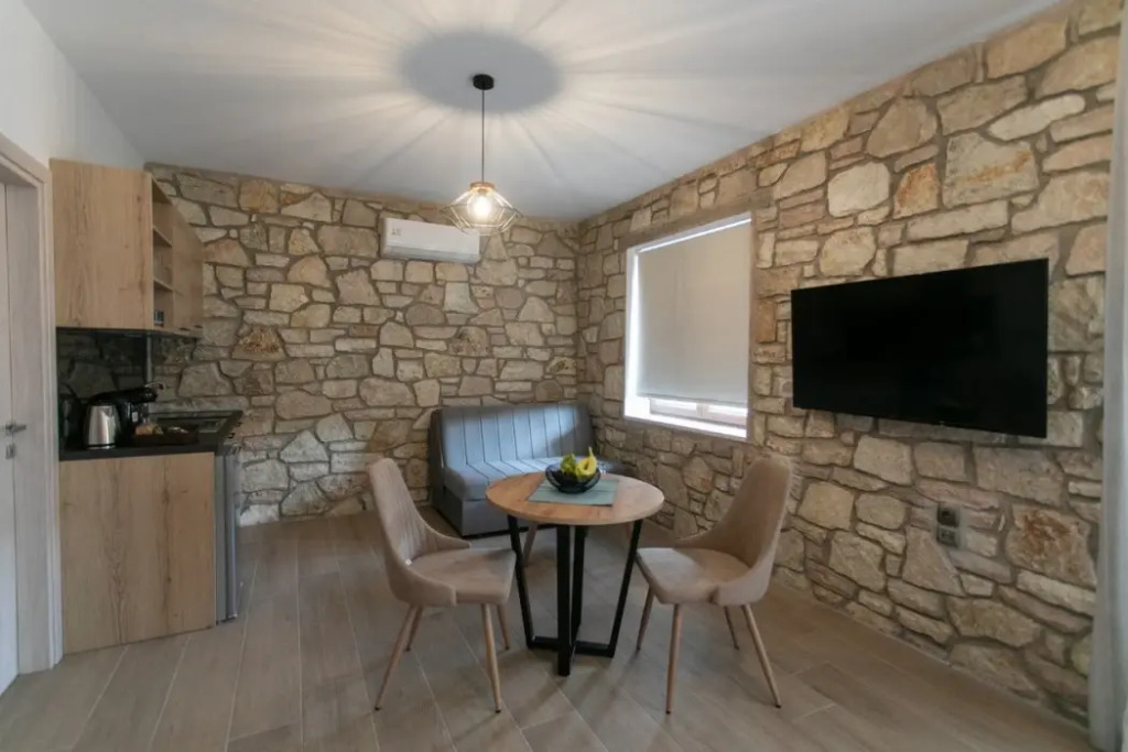Michelangelo suites and apartments