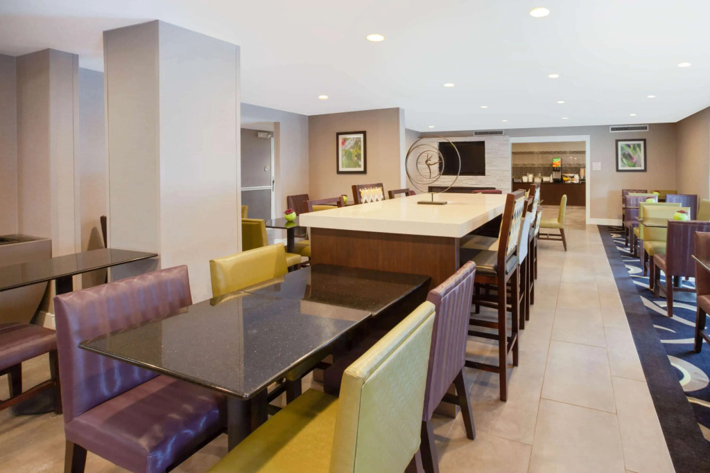 La Quinta by Wyndham Detroit Utica