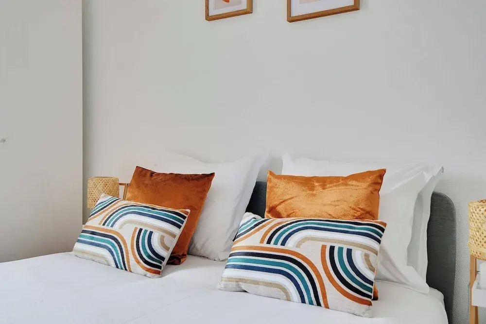 Cozy Apartment 2bdr/4p - in the Heart of Suresnes