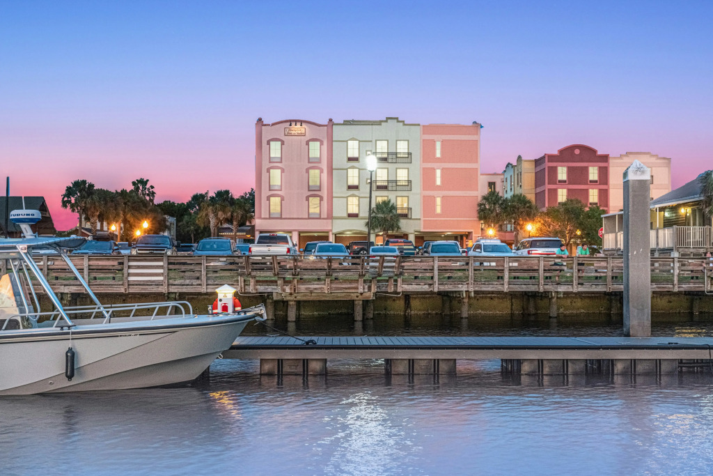 Hampton Inn & Suites Amelia Island-Historic Harbor Front