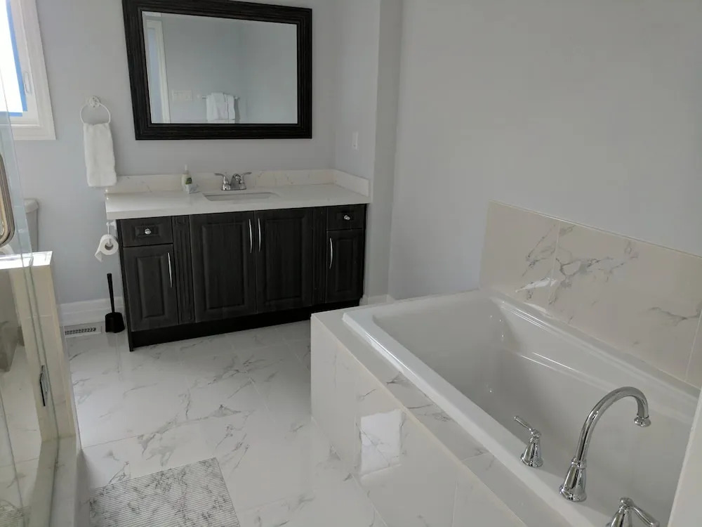 QuickStay - Beautiful 5bdrm House in Vaughan