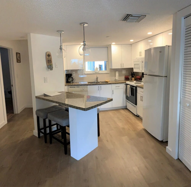 Le Frontenac 505 by Go Florida Condo, Sunny Isles