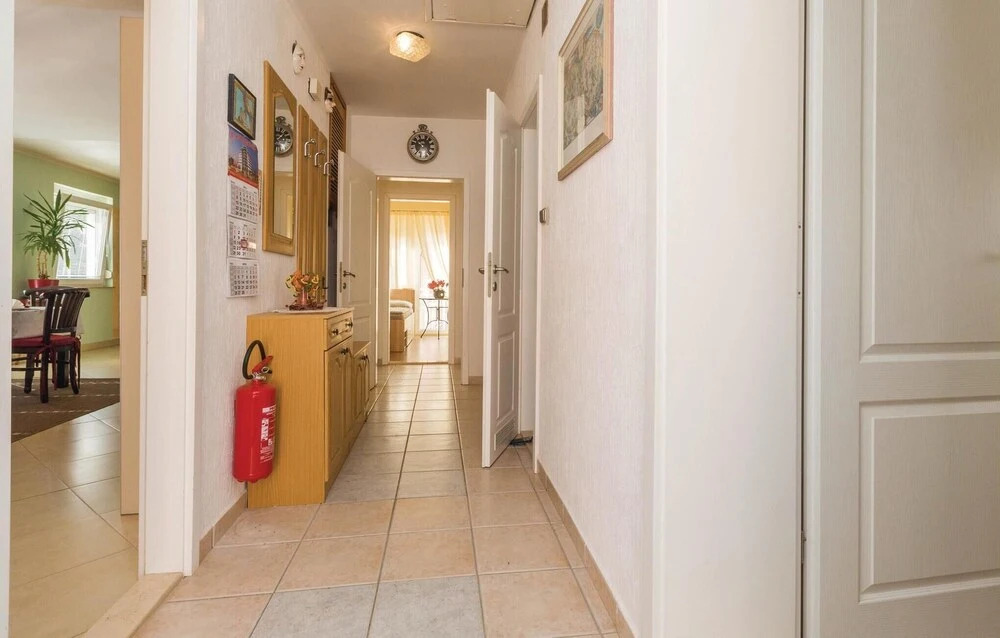 Awesome Apartment in Porec With 4 Bedrooms and Wifi