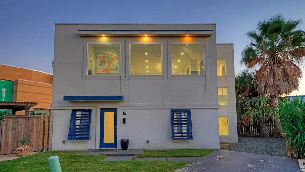 Modern Coastal Home w/ Balcony, Views, Firepit & Prime Port A Location Casa Blanca by Avantstay