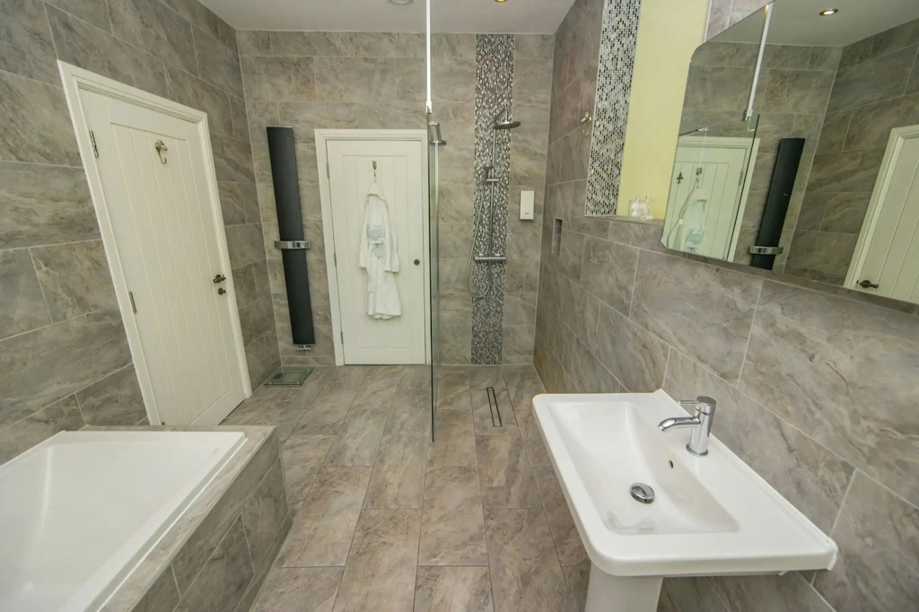 Rogerthorpe Manor Hotel