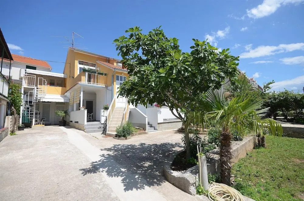 Apartment Ines