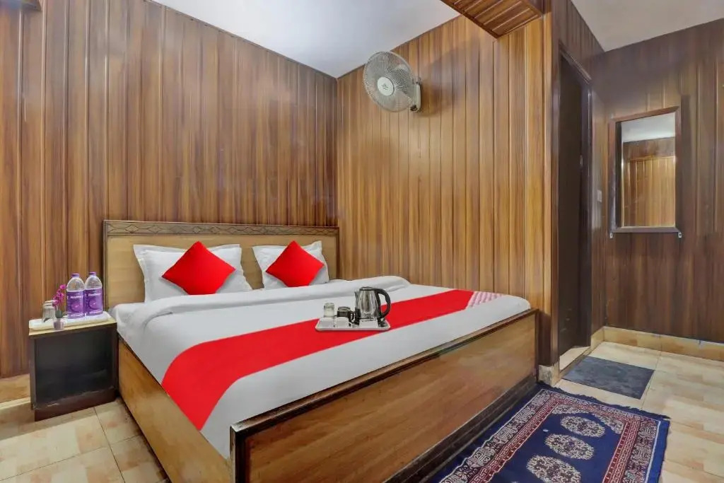 OYO 92514 Savitri Hotel Nand Palace