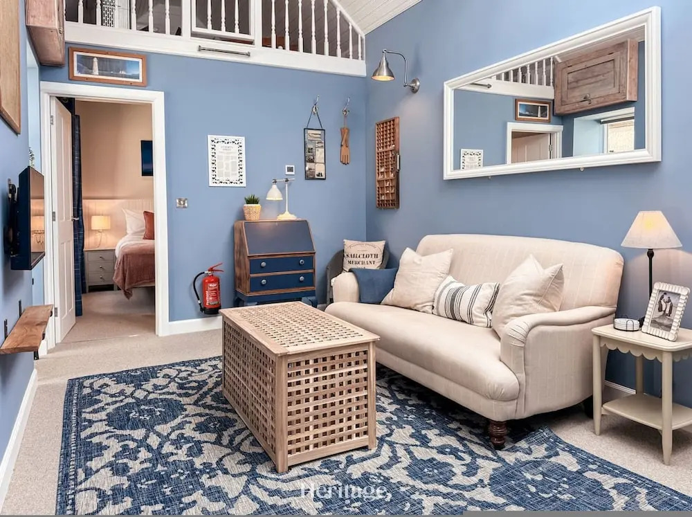 Writer s Retreat - Peaceful Cosy Seafront Retreat for Two