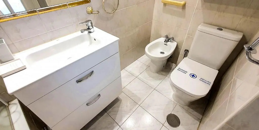 Lovely 2 Bedroom Apartment for Rent in Skol Marbella 706