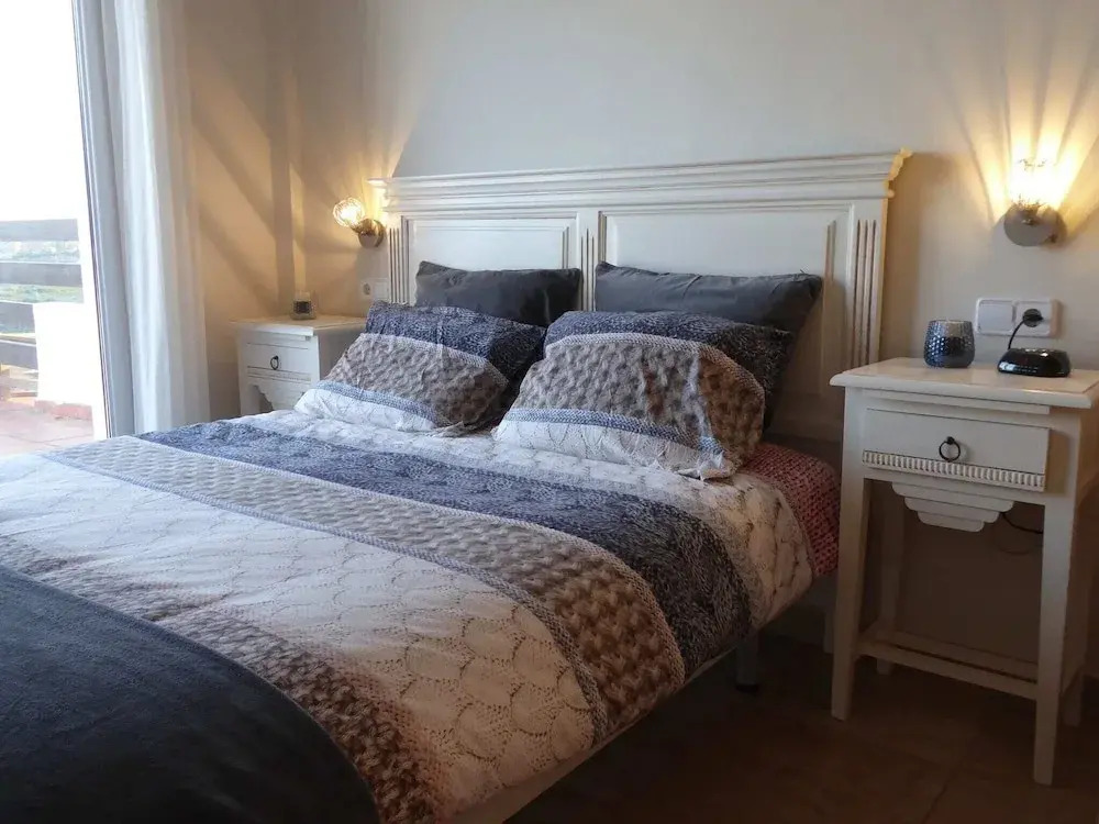 Charming Holiday Home Nearby Estepona With sea Views and Golf Opportunities