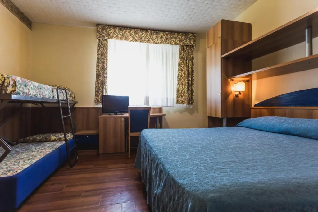 Phi Hotel Ambra
