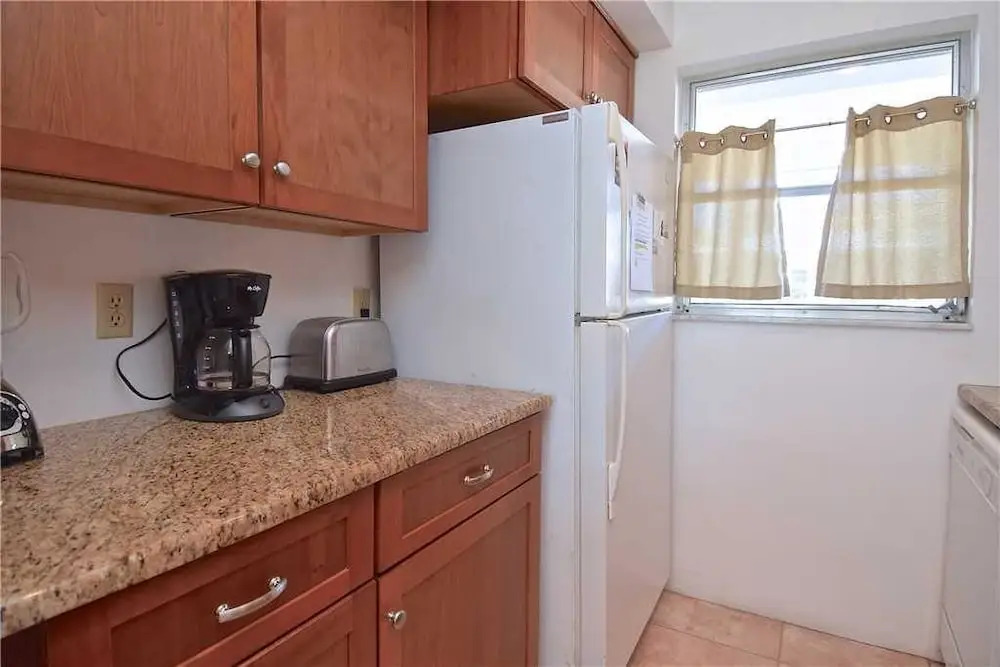 Jamaica Royale 91 - Two Bedroom Condo