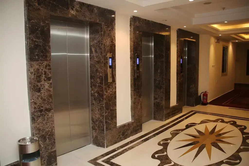 Kiona Al-Azizia Hotel