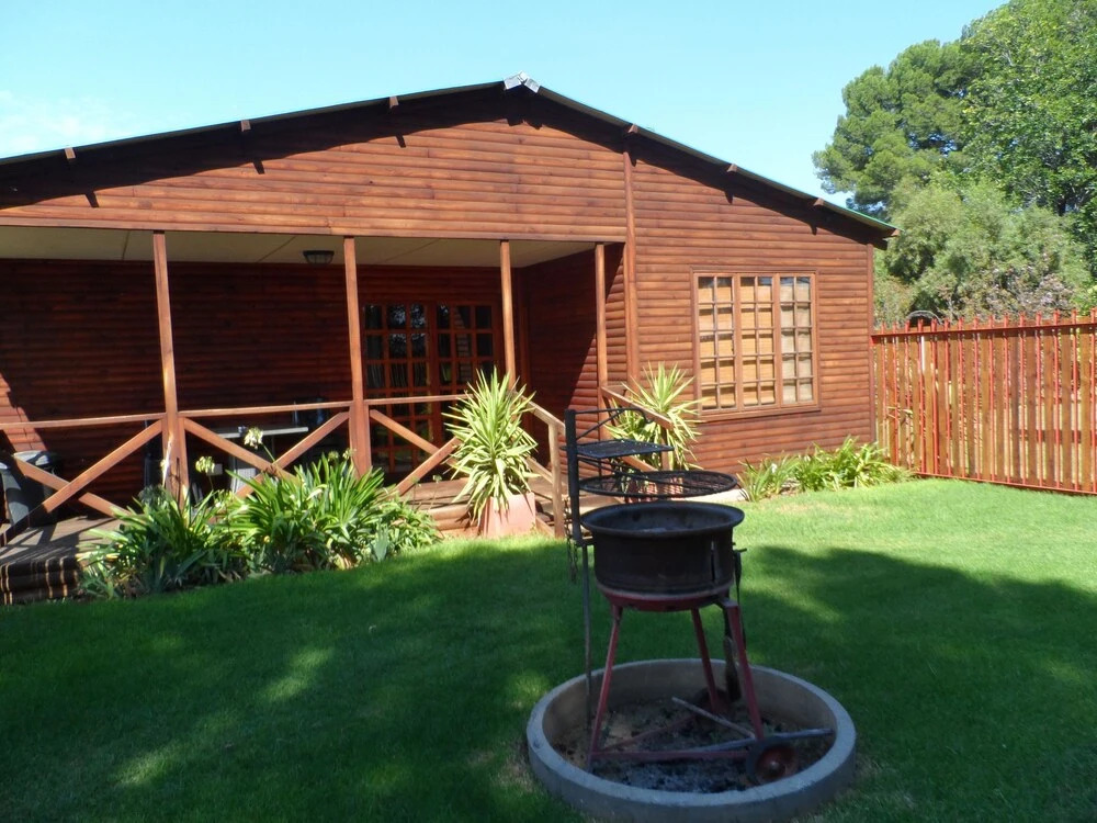 Cherry Lane Self Catering in Bloemfontein Family Apartment for max 8 Guests