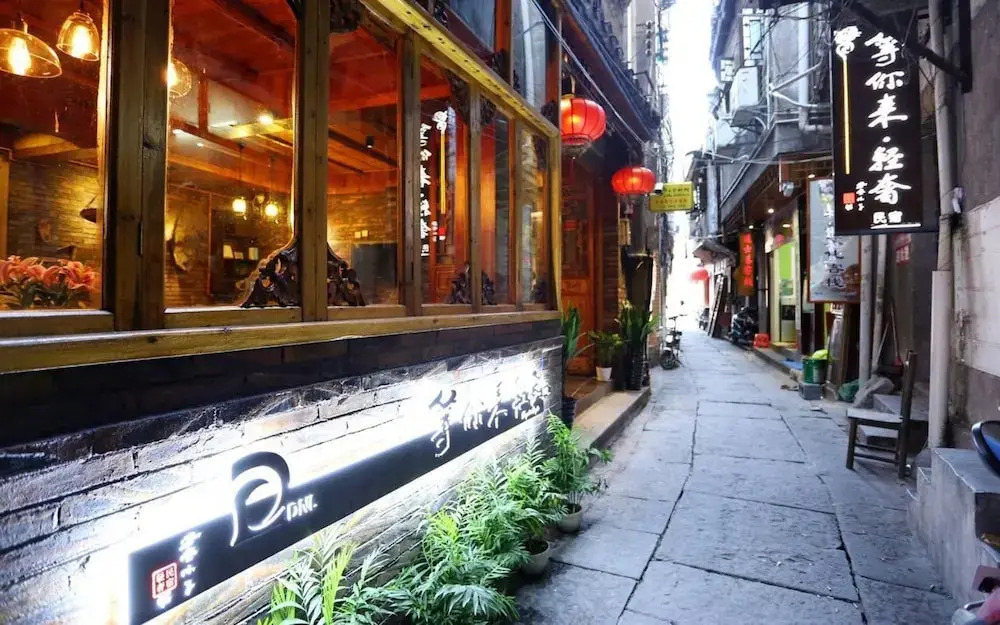 Fenghuang Waiting for you guest house
