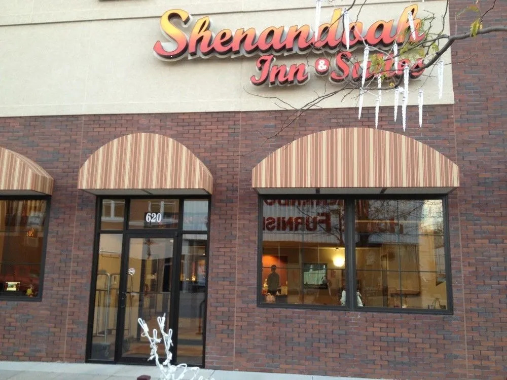 Shenandoah Inn & Suites