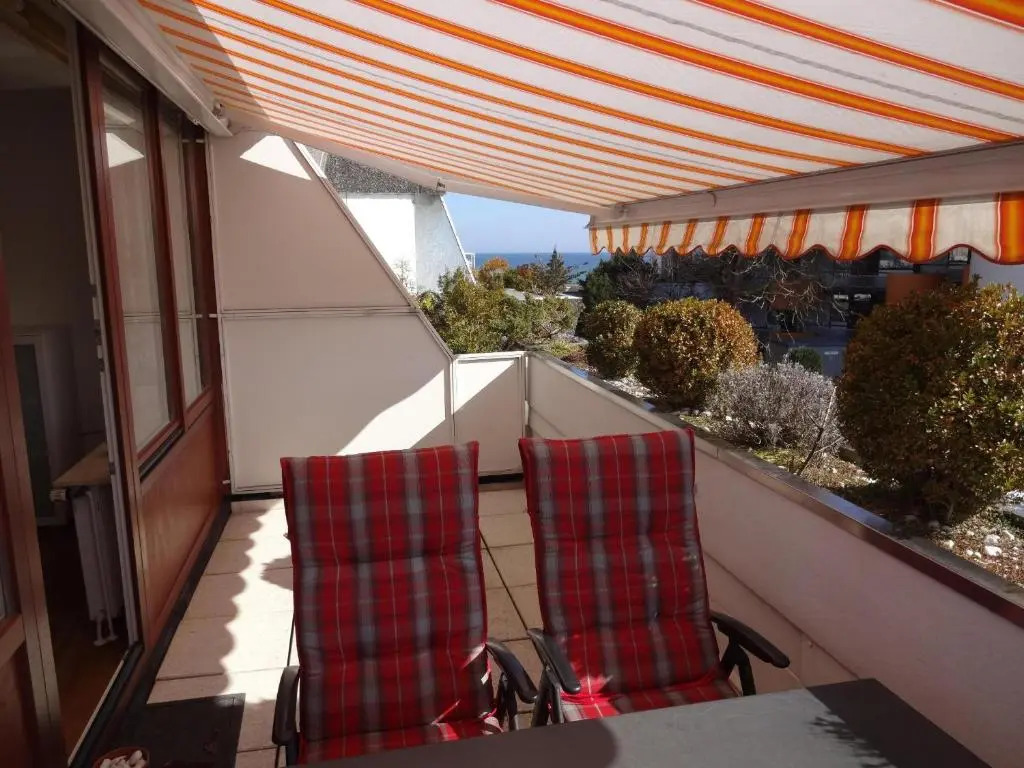 TER-101-Terrassenhuegel-Teilseeblick