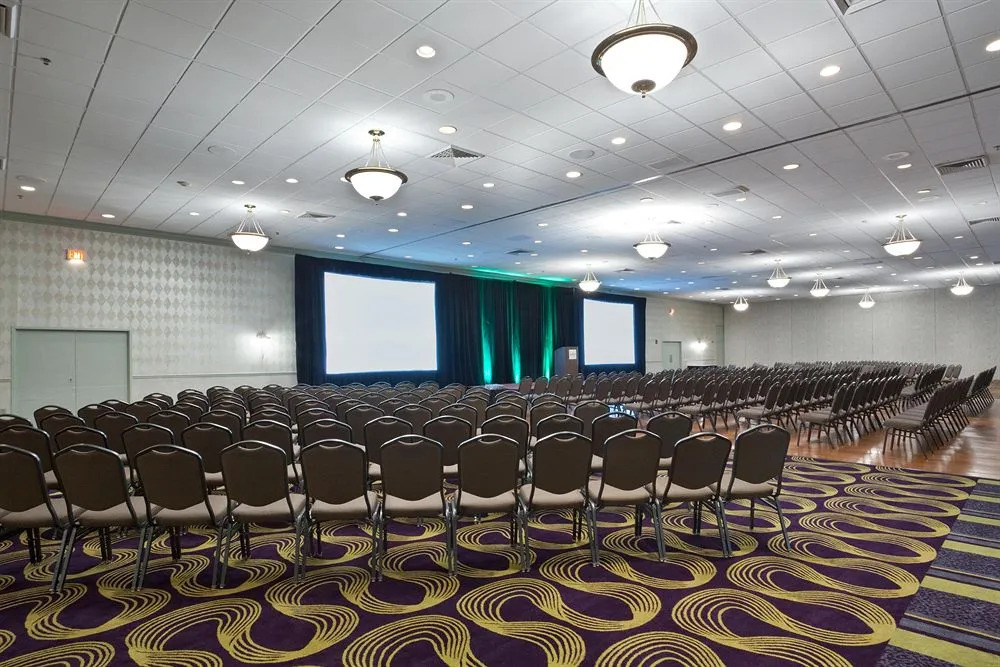 Radisson Rochester Riverside