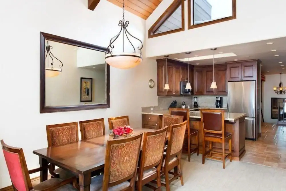 Luxury 2 Bedroom Downtown Aspen Vacation Rental With Access To A Heated Pool, Hot Tubs, Game Room And Spa