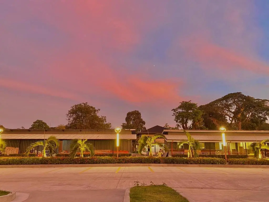 Aurora Villas and Cabin Resort