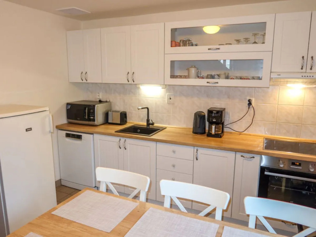 Holiday Hill 21487