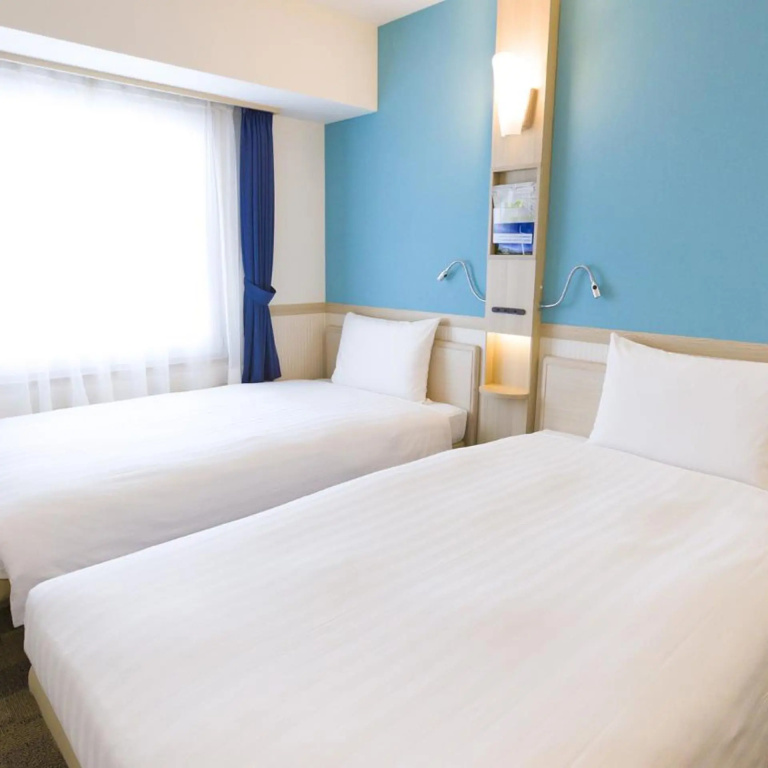 Toyoko Inn Toride-eki Higashi-guchi