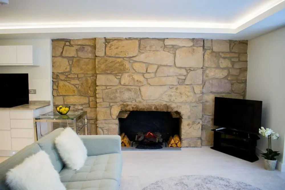 Bright 1 Bedroom City Centre Home With Historic Twist