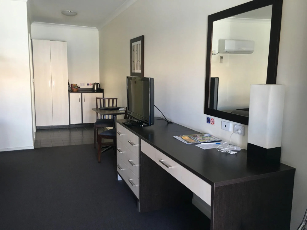 Horsham Mid City Court Motel