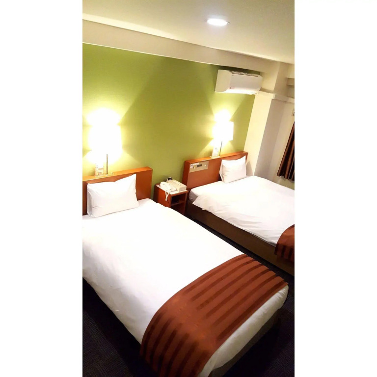 Tokyo Plaza Hotel