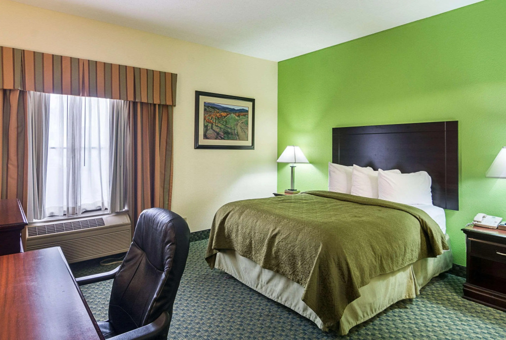 Quality Inn & Suites Harvey - Chicago Southland