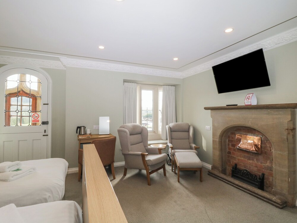 Harcombe House Rooms Accessible Ground Floor Twin